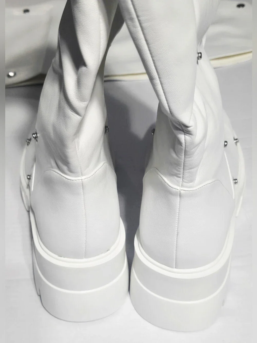 Size 9.5 White Platform Boots w/ Removable Snap-On Wrap Panels Chunky Lug Sole